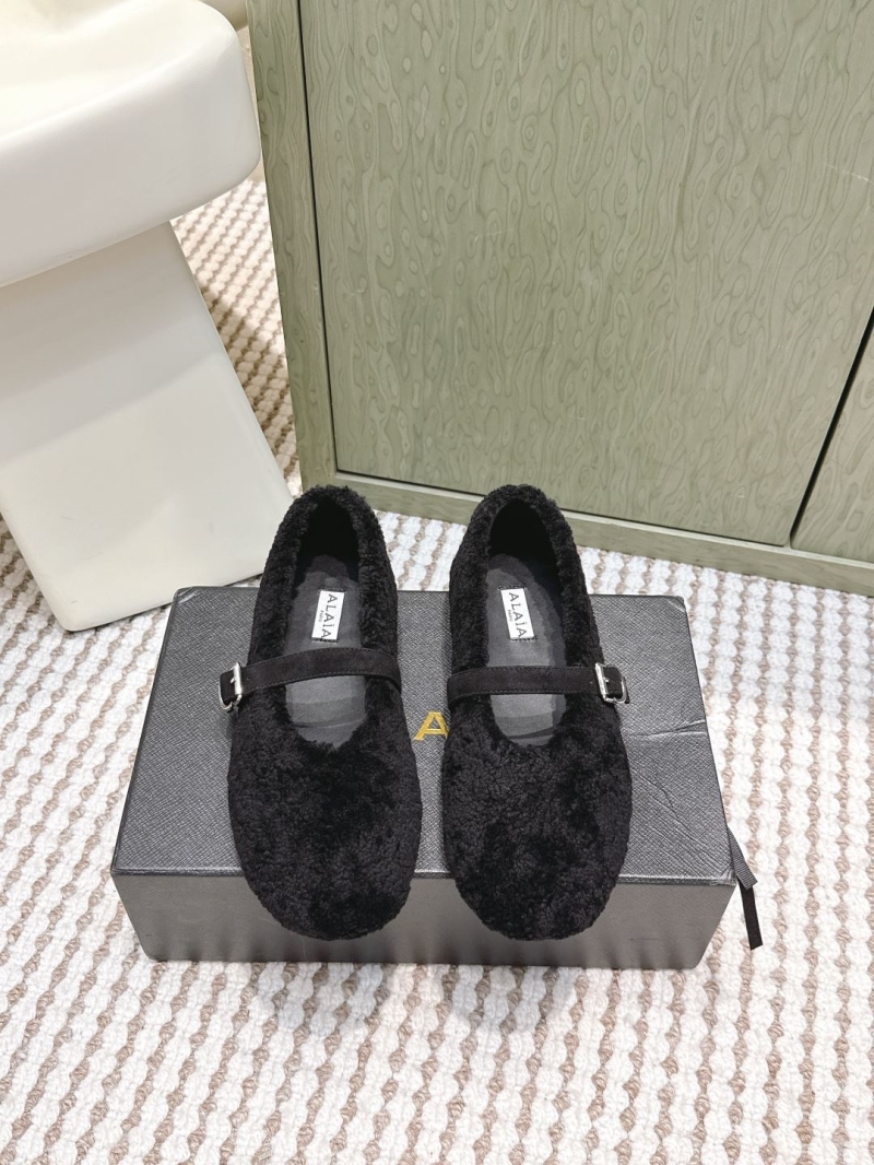 Alaia Flat Shoes